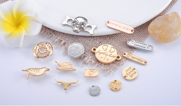 How brand tags are packaged-A