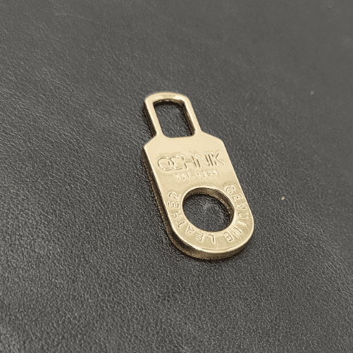 Metal Bag Puller Customized Shape in Light Gold For Bag
