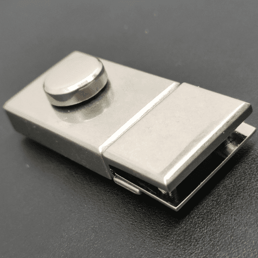 Metal Lock Free Design In Antique Sliver For Bag