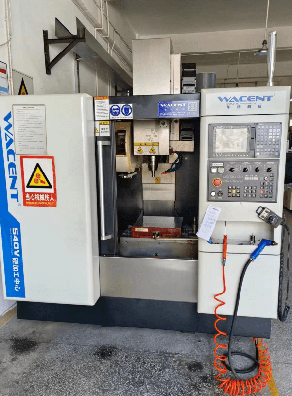 Equipment for the production of luggage hardware