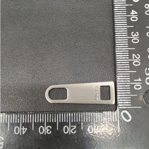 Customized Logo Metal Zipper Puller 