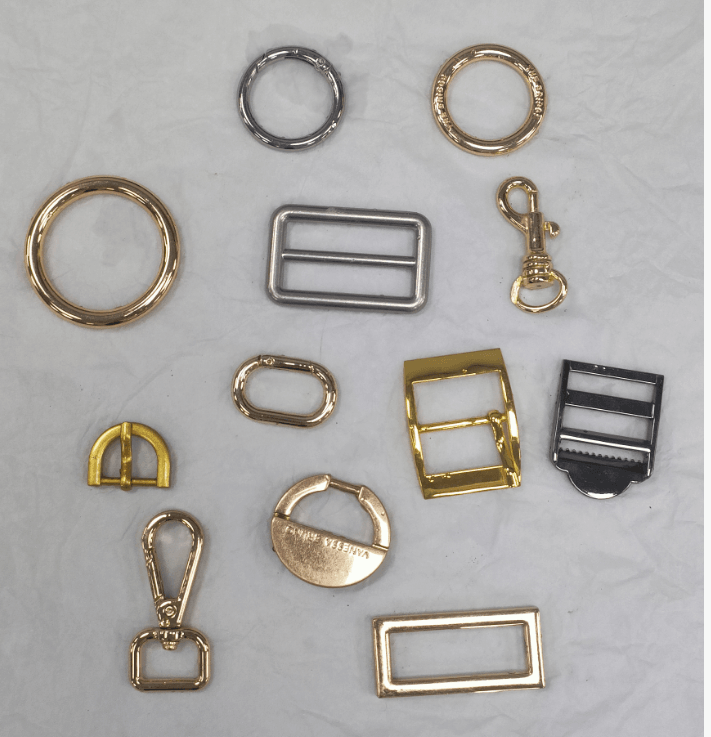 Bag hardware