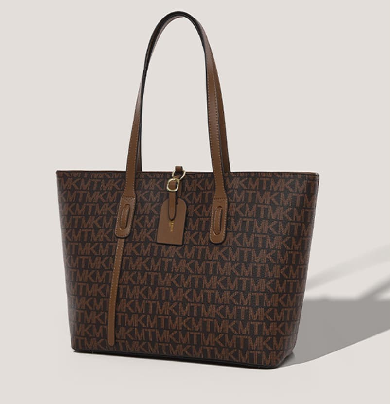 Bag hardware