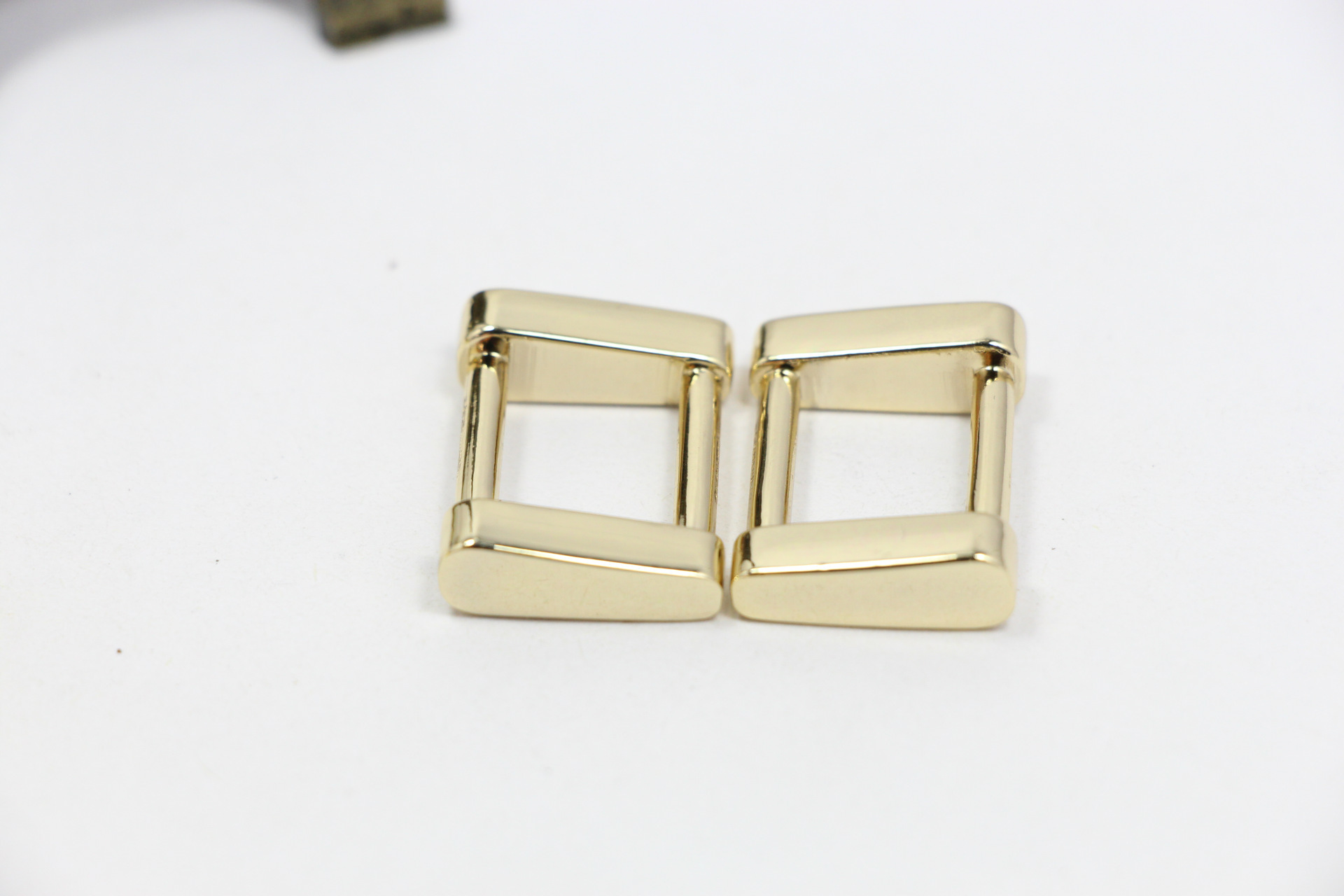 Square pin buckle Square pin buckle