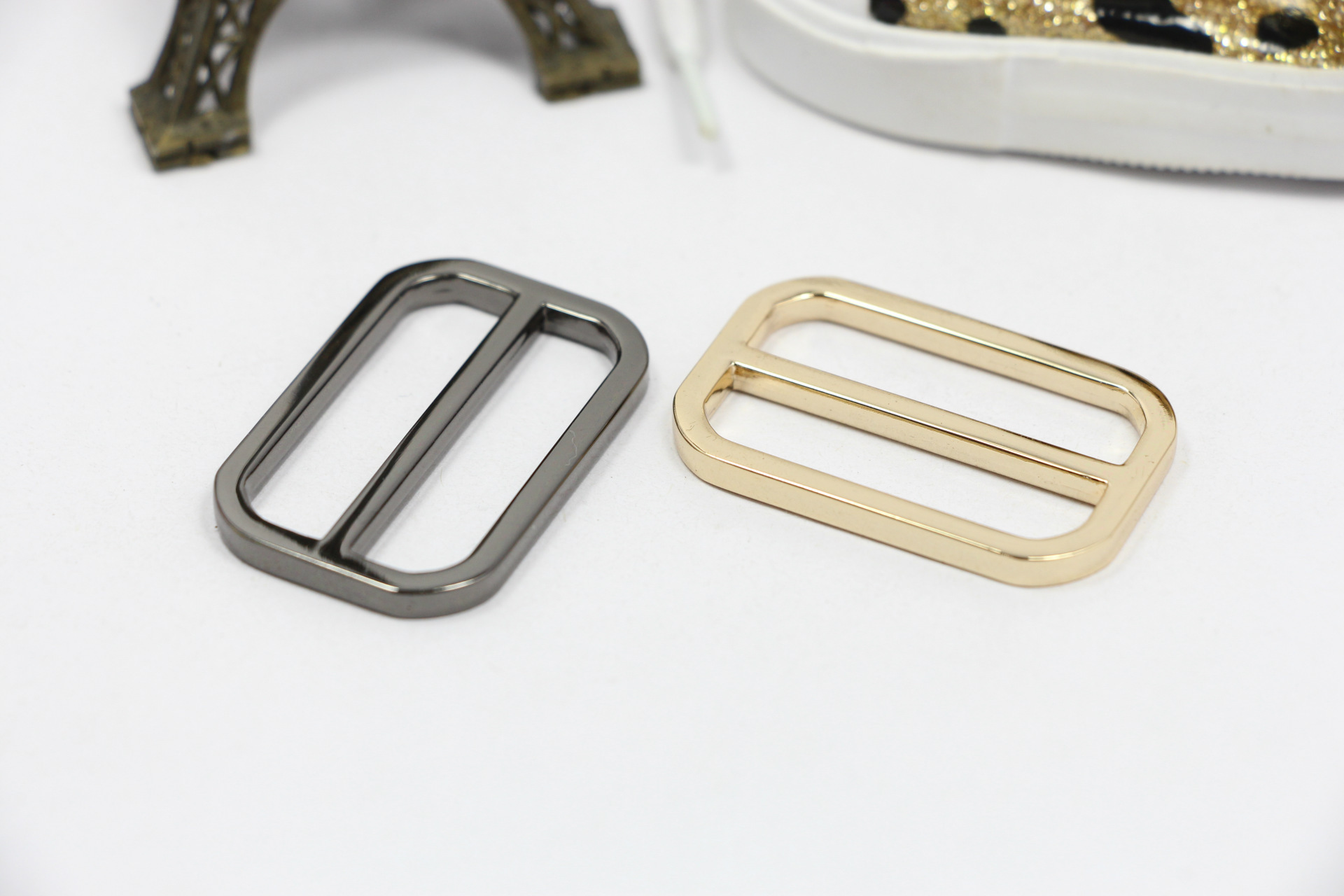 Slide buckle Slide buckle